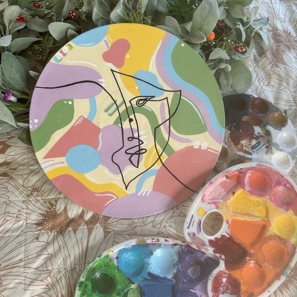 Female Abstract - Picture 2 of 3